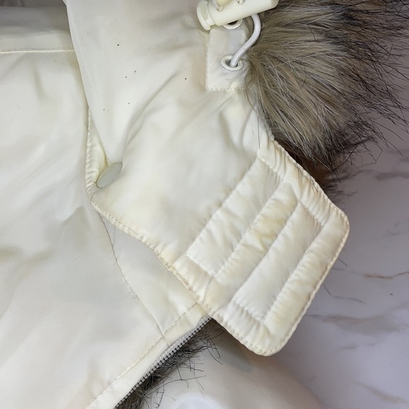 Hooded Winter Jacket With Belt - Off-White - Large - Picture 10 of 12